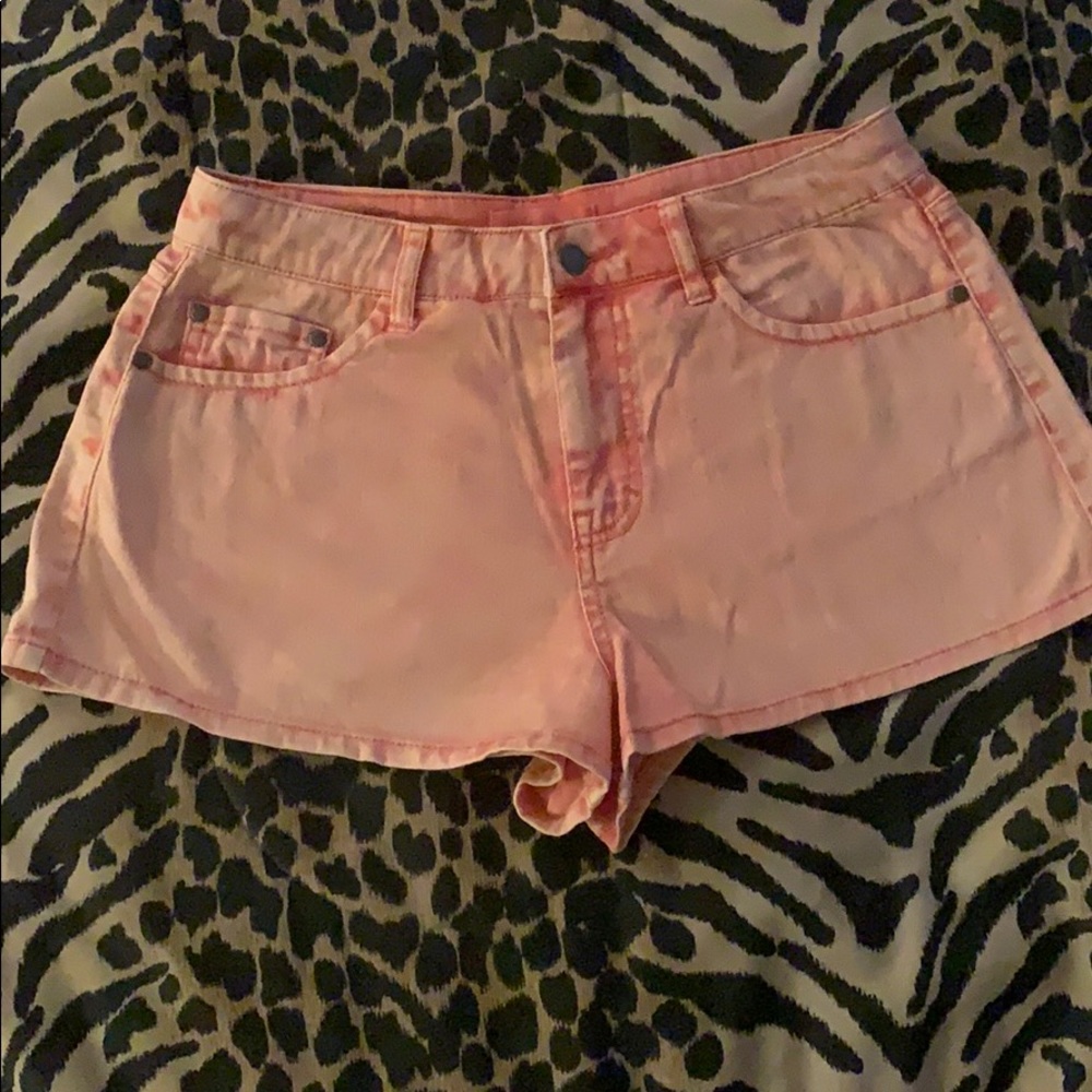 NWT Abound Red/Pink Faded Denim Shorts Sz 28